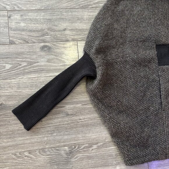 Melow By Melissa Bolduc Petrouchka Poncho Womens S/M Virgin Wool Pull Designer - Picture 6 of 15